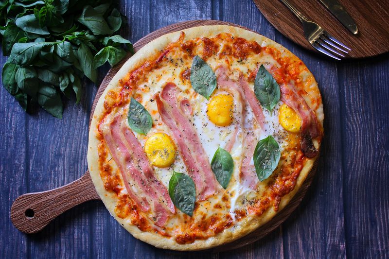 Hawaiian pizza at Pizza luce